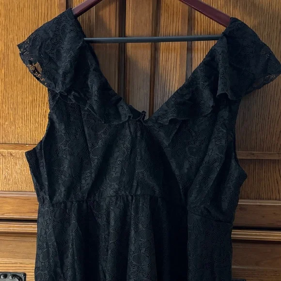 EUC Torrid Elegant Black Ruffle Midi Skater Dress size 3 LBD Little Black Dress - Picture 5 of 9